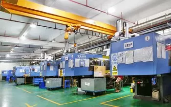 Automatic injection molding machine